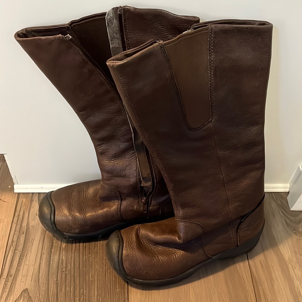 Keen Silverton Boots